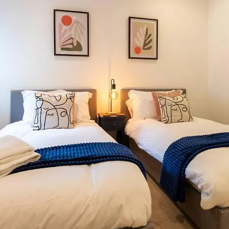 Spacious 3 Bed Parking, Long , Relocators Διαμέρισμα Knaresborough