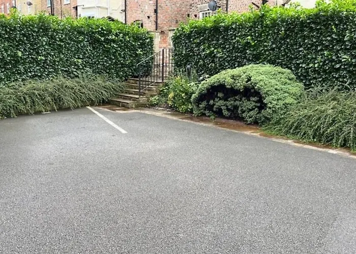 Appartement Spacious 3 Bed Parking, Long , Relocators *