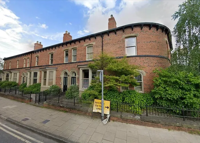 Appartement Spacious 3 Bed Parking, Long , Relocators *